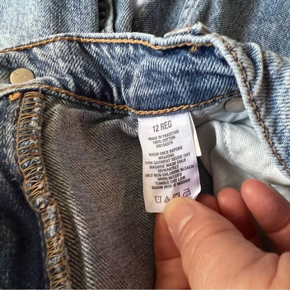 Women’s Aero Distressed High Rise  Mom Jeans Size 12